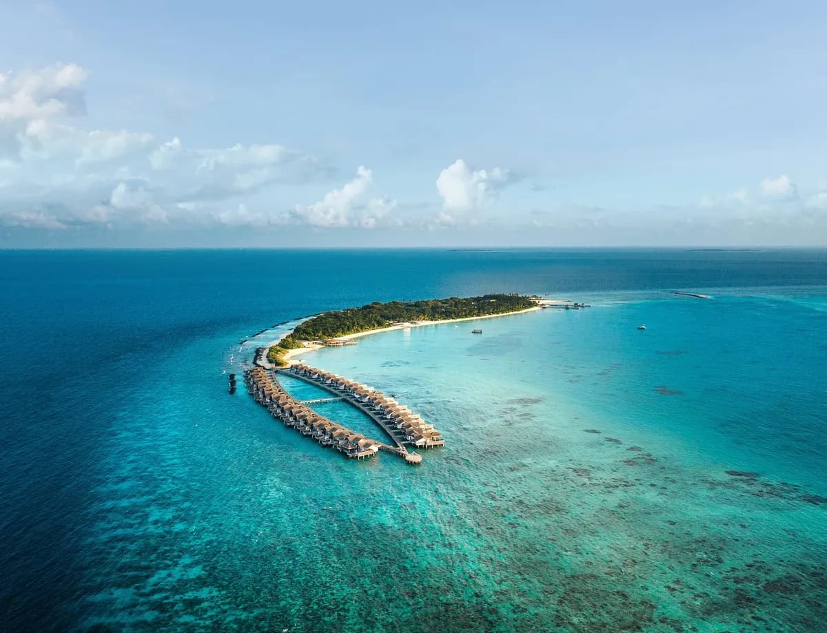 Sirru Fen Fushi, Private Lagoon Resort (previously Fairmont Maldives Sirru Fen Fushi), hero, Shaviyani Atoll, Maldives, afternoon light over the lagoon