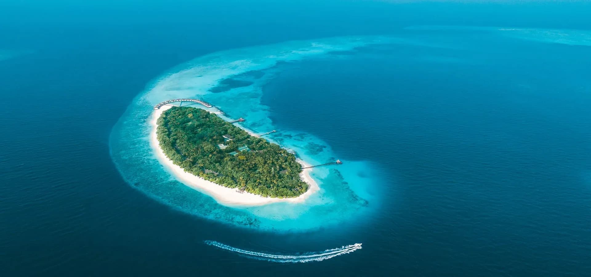 Reethi Beach Resort, hero, Baa Atoll, Maldives, afternoon light over the lagoon
