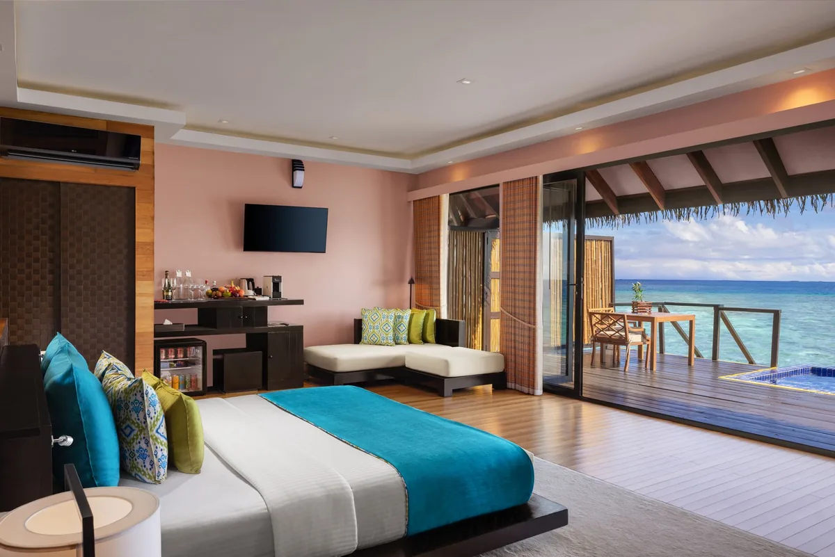Adaaran Prestige Vadoo, villa overwater, South Malé Atoll, Maldives, Honeymoon Water Suite at the over-water jetty configuration.