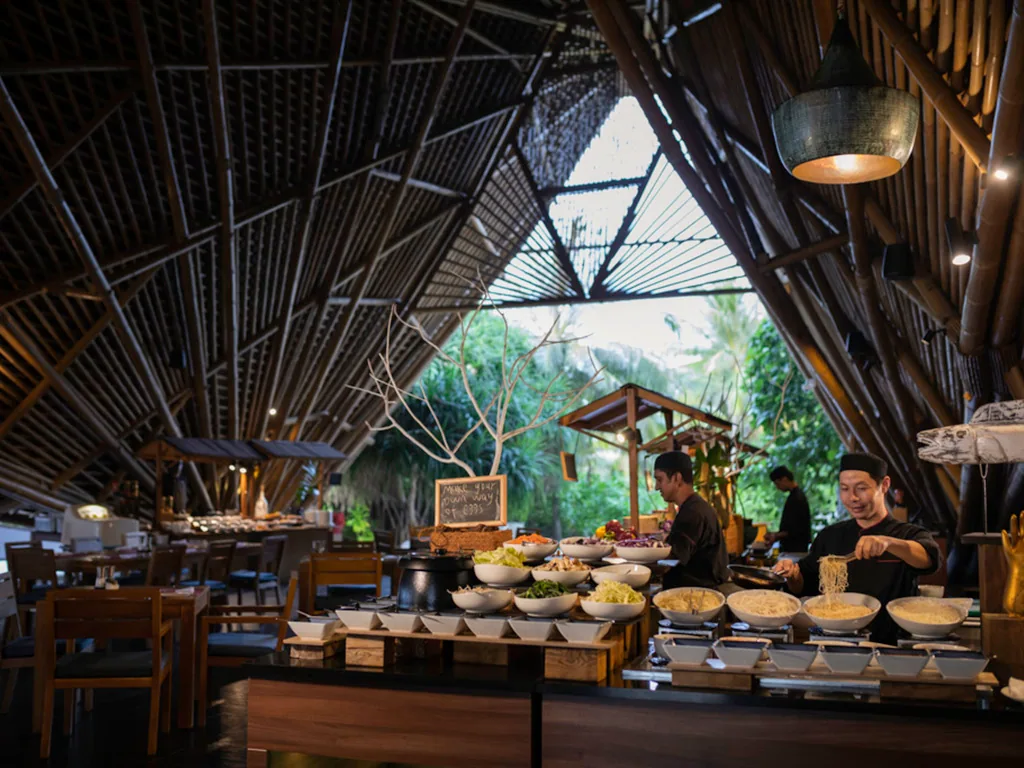 Mövenpick Resort Kuredhivaru, ONU Marché interior with bamboo lattice ceiling and chef live noodle station, Noonu Atoll, Maldives