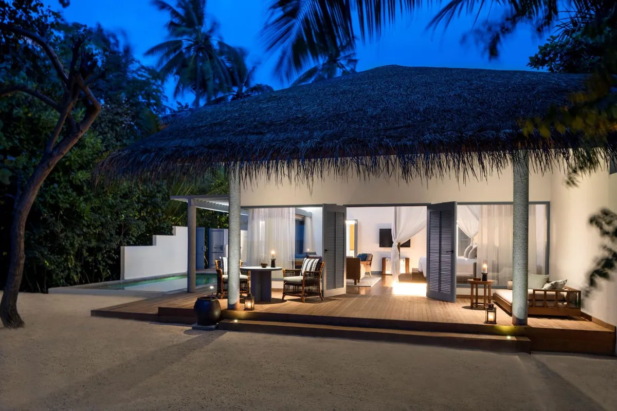 Raffles Maldives Meradhoo, villa overwater, Gaafu Alifu Atoll, Maldives, Overwater Villa with Pool at the over-water configuration with private pool.