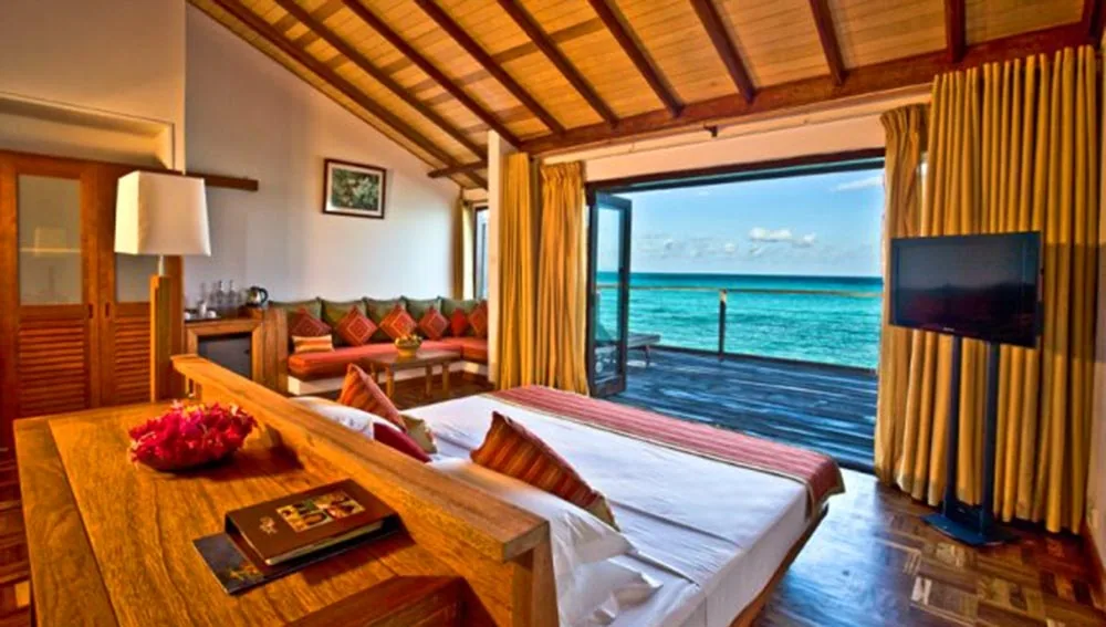 Reethi Beach Resort, villa overwater, Baa Atoll, Maldives, Water Villa at the southern jetty cluster.