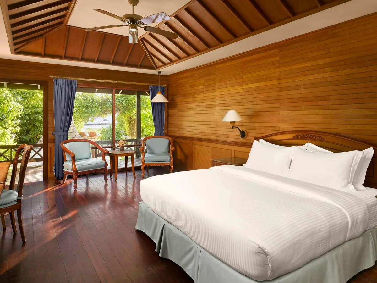 Royal Island Resort & Spa, villa beach, Baa Atoll, Maldives, Sunset Beach Villa with the traditional-Maldivian-architectural vocabulary.